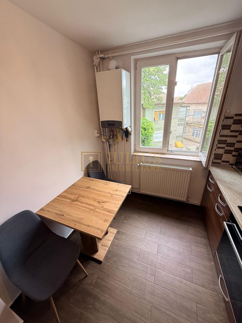 2 camere| Olimpia| apartament superb| balcon inchis| lift| centrala| - Poză 13