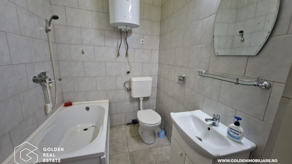 Apartament o camera, 70 mp, ultracentral, cladirea Catedralei Catolice - Poză 8
