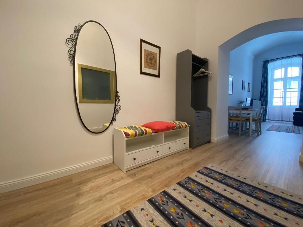 Apartament 2 camere clădire istorică - Poză 11
