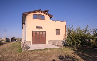 Casă de vânzare Furceni – 7 camere, teren 8.000 m - Poză 1