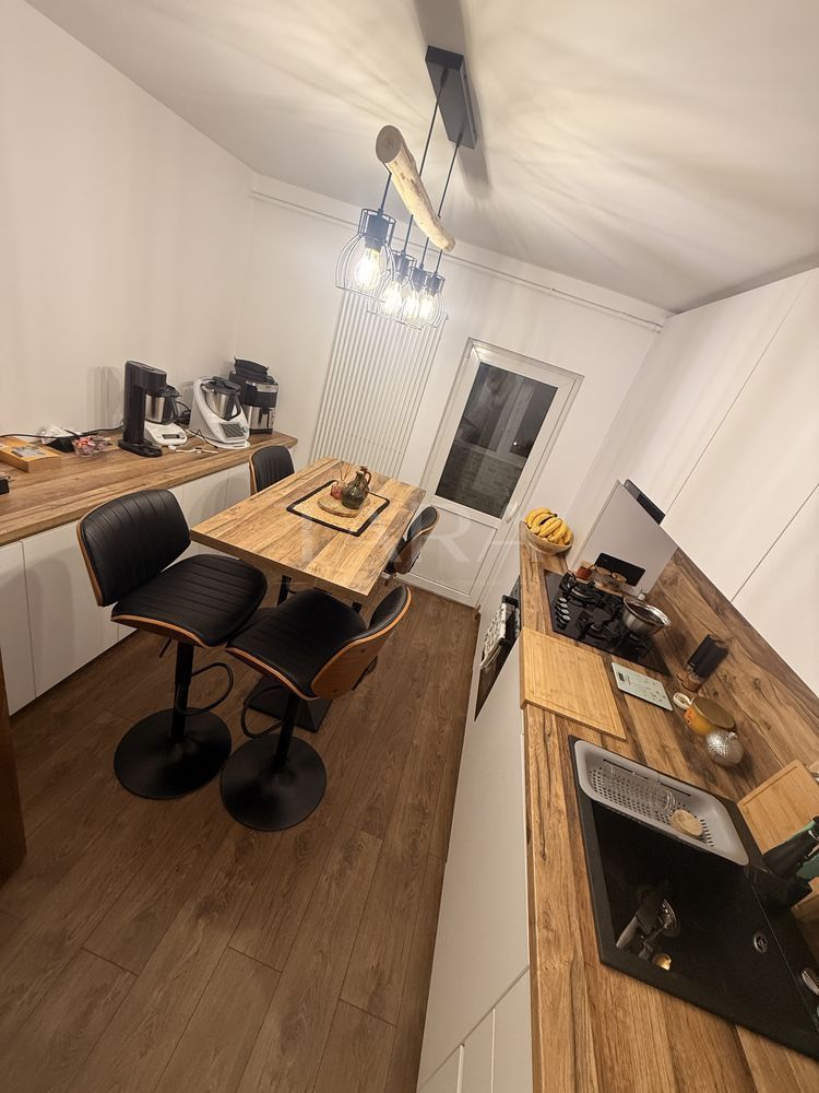 Apartament elegant cu 3 camere și 2 băi, strada Primăverii. - Poză 2