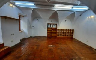 De închiriat spațiu comercial – zonă centrală - Poză 1