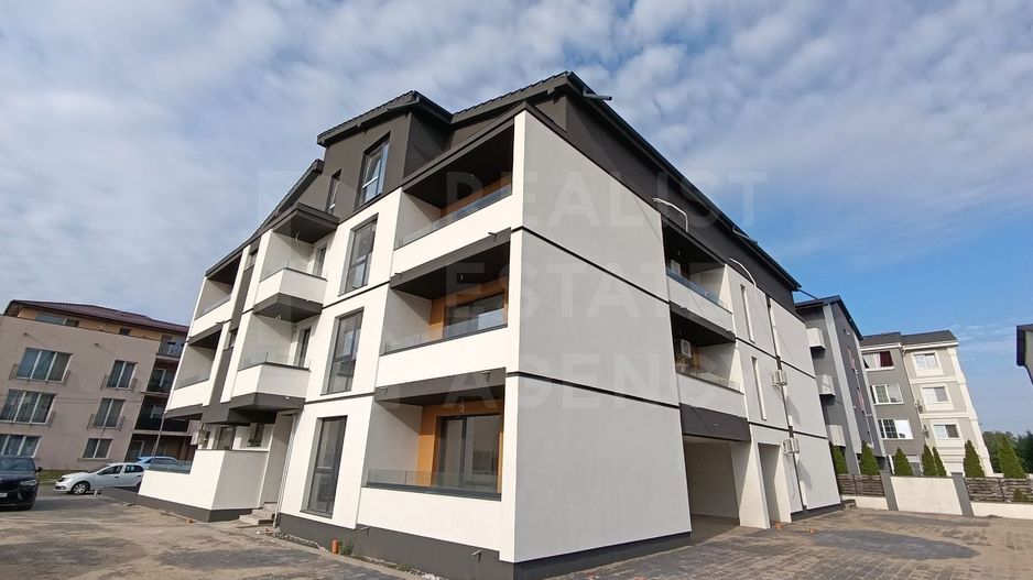 Vânzare, apartament, 3 camere, Giroc, Timiș - Poză 1