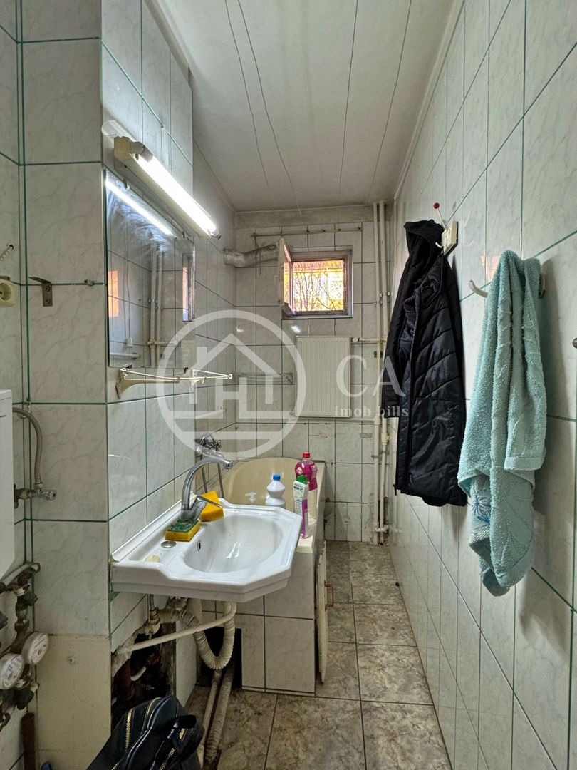 Apartament cu 2 camere de vanzare Str. Seleusului Zona Velenta,Oradea - Poză 8