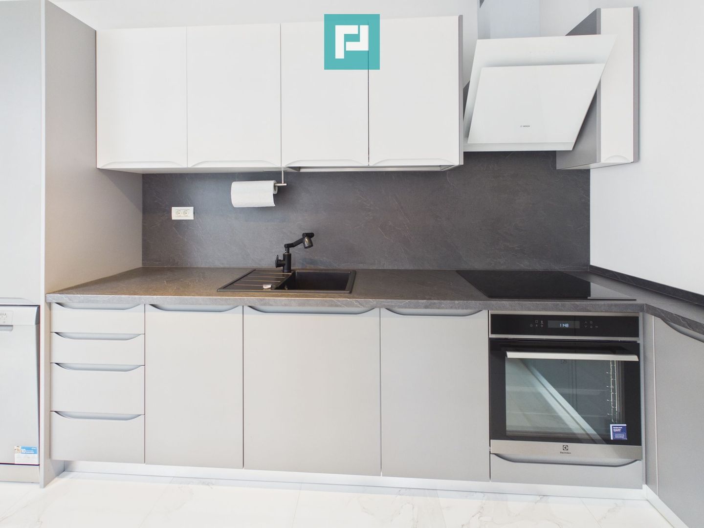 Loft ultracentral ultramodern, la prima închiriere - Poză 3