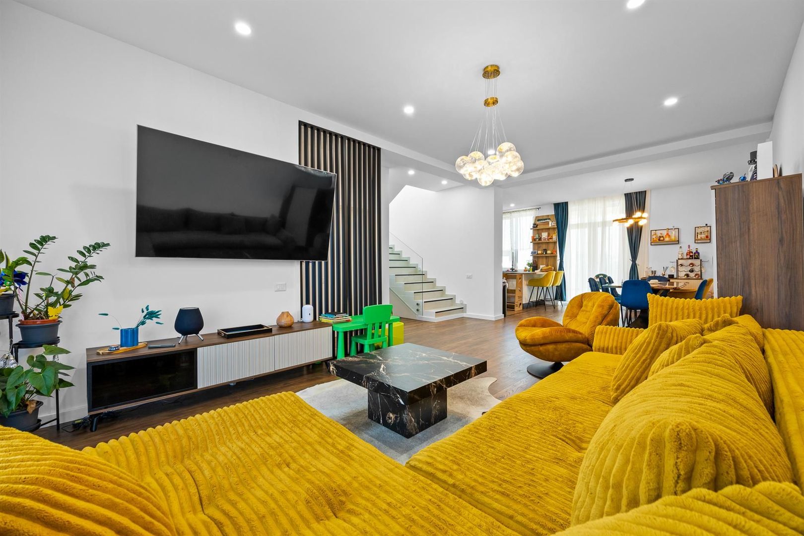 Casa noua| 4 camere | utilata mobilata modern | Sanpetru Brasov - Poză 2