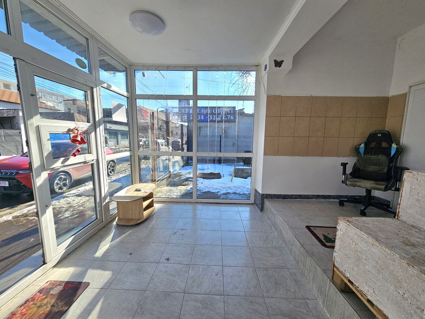 Spațiu comercial de inchiriat zona Inel 2 langa Cimitirul Central - Poză 1