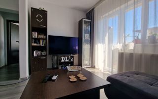 Apartament 3 camere | 71 m  utili | 2 băi | 2 balcoane | Parcare în fața vilei | Mobilat | Etaj 2 - Poză 3