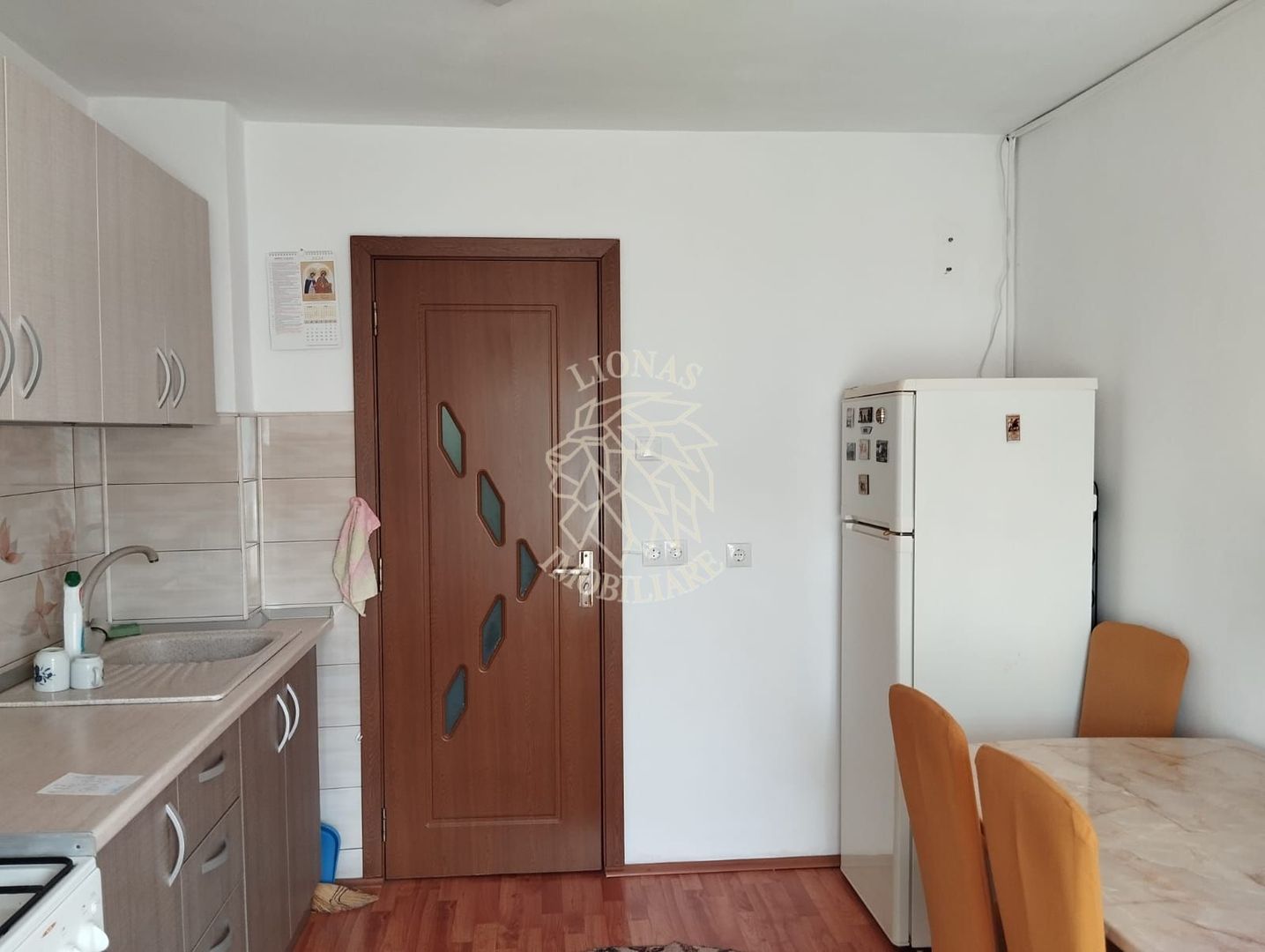Apartament 2 camere-etaj 3-parcare-Zona Stefan cel Mare - Poză 2