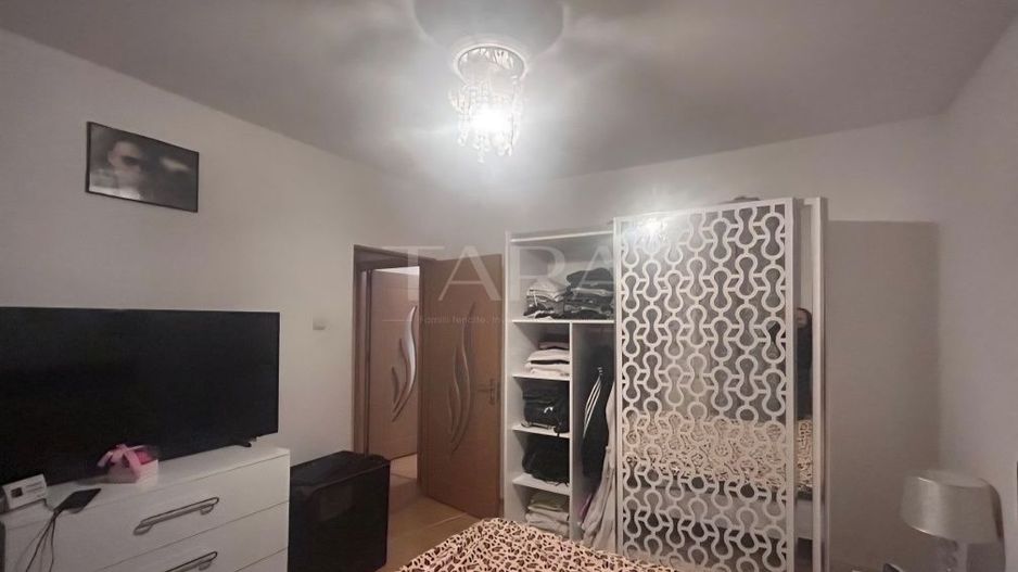 Apartament cu 2 camere decomandate, 50 mp, balcon. - Poză 3