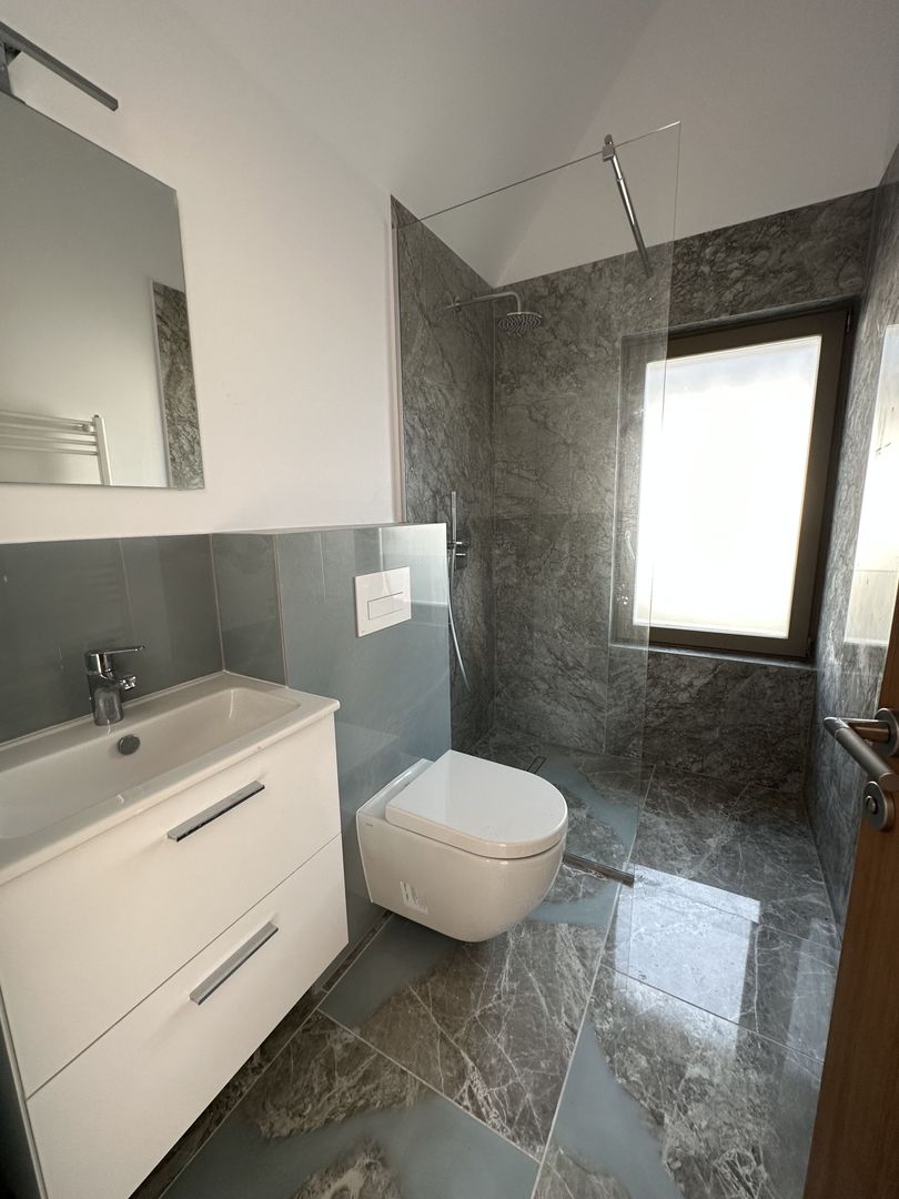 Casa cu 4 camere - Dumbarvita - Poză 20