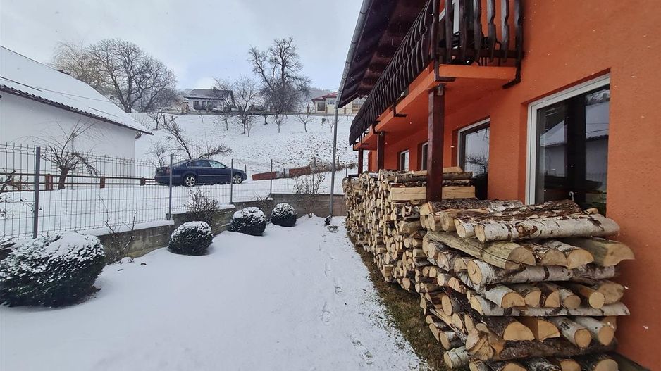 In regiune pitoreasca, cu view montan, Moeciu de Jos, Bran, Brasov - Poză 25