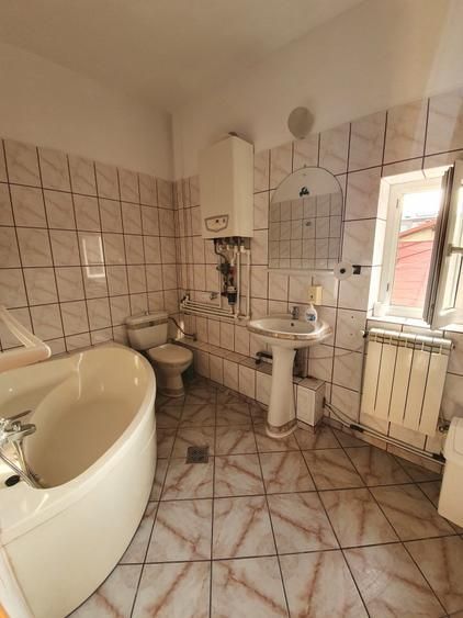 vila 7 camere birouri-sediu firma Cotroceni - Poză 11