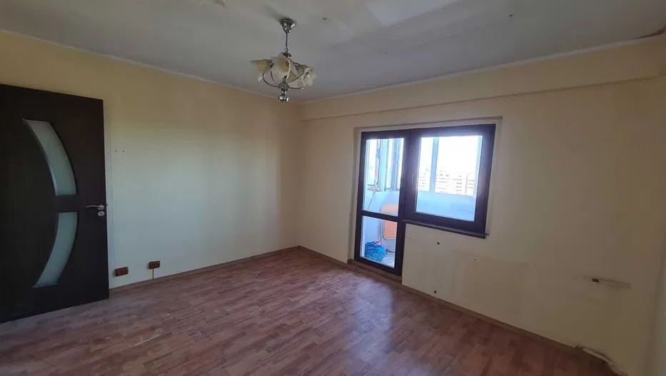 Apartament 3 camere, Micro 17 - Poză 3