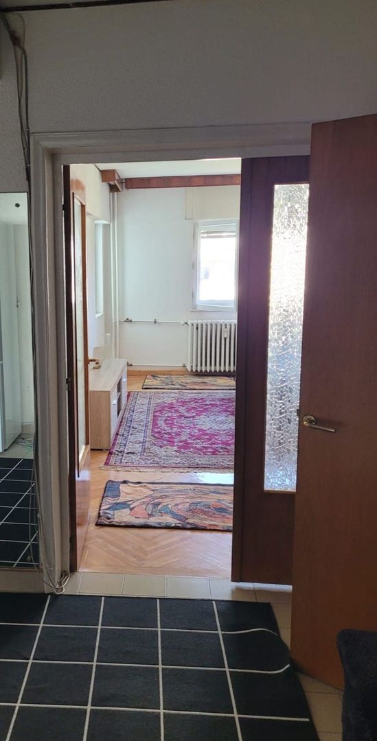 Apartament 2 camere, 2 balcoane, etaj 6, mobilat clasic, bulevardul Unirii - Poză 1