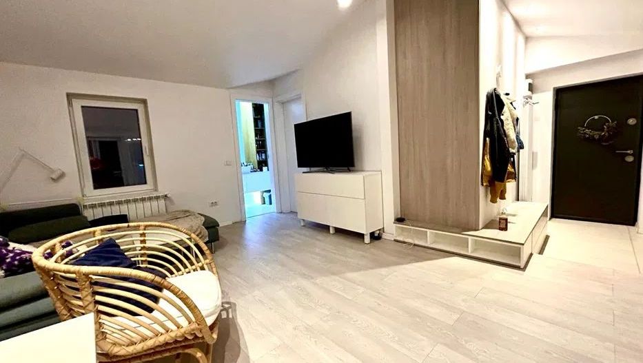 APARTAMENT LA MANSARDA ZONA CAPITALE - Poză 2
