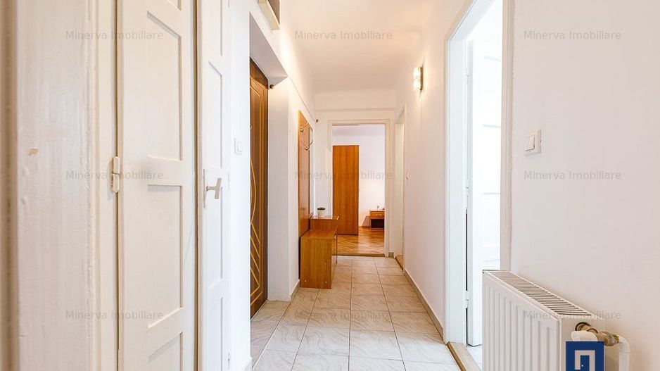 Bd CD LOGA Închiriere Apartament 2 camere decomandat, mobilat utilat, 340 euro - Poză 9