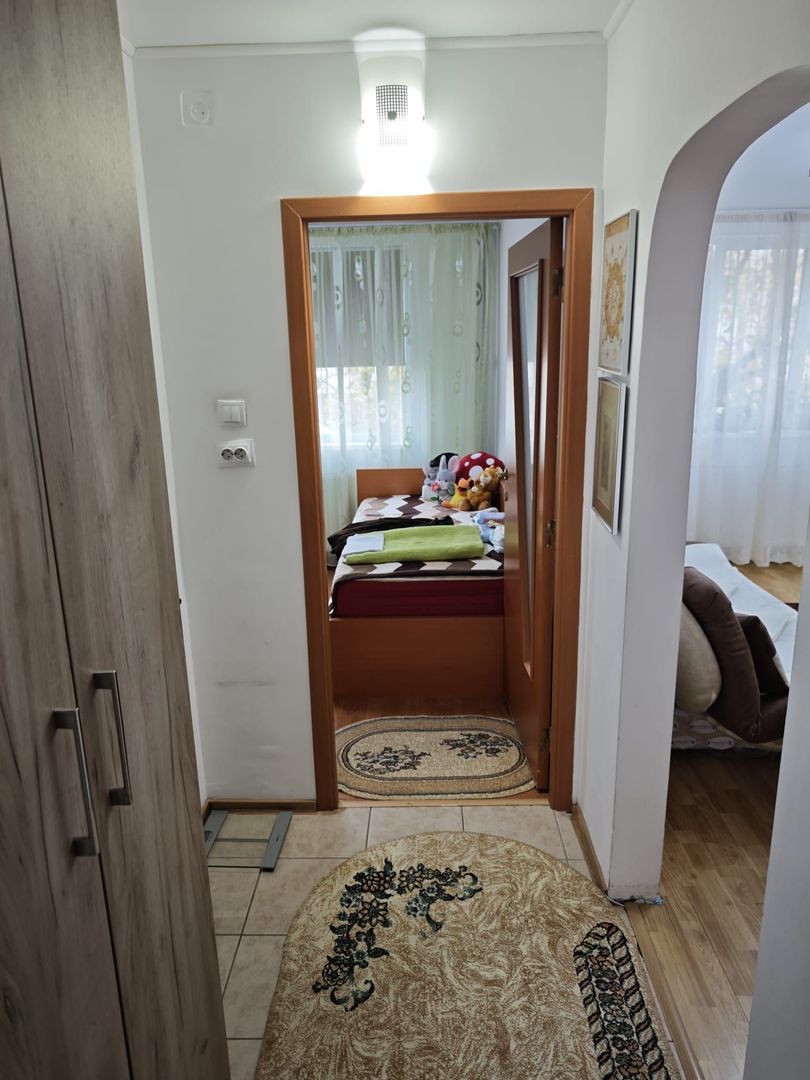 Apartament 3 Camere cu Centrală Proprie și Parcare – Sector 3 - Poză 3