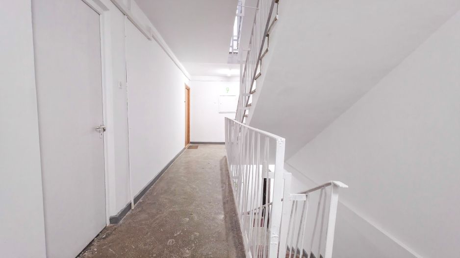 Apartament 4 camere, 2 băi, 2 balcoane, bloc reabilitat - Poză 17