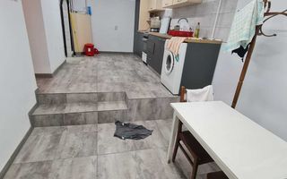 Apartament in vila zona Baicului - Poză 1