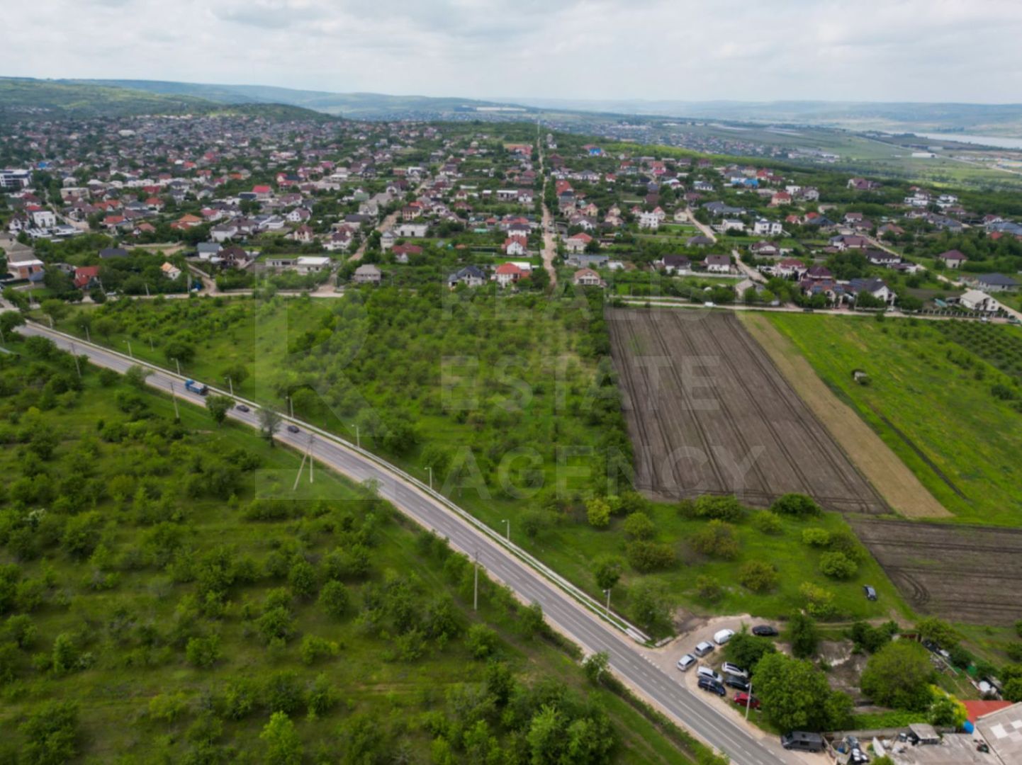 Spre vânzare  teren agricol, comuna Trușeni - Poză 4