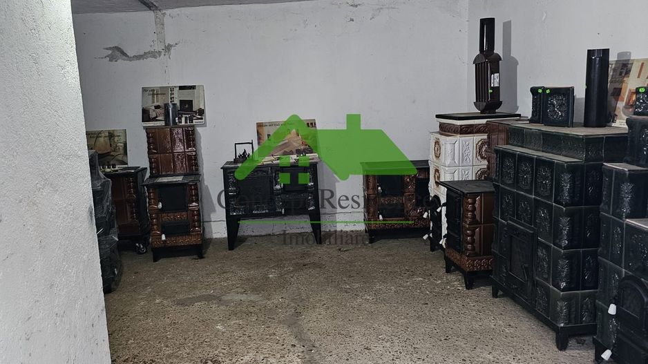 🏡 Casă cu demisol, parter și mansardă – Str. Victoriei, zonă centrală - Poză 11