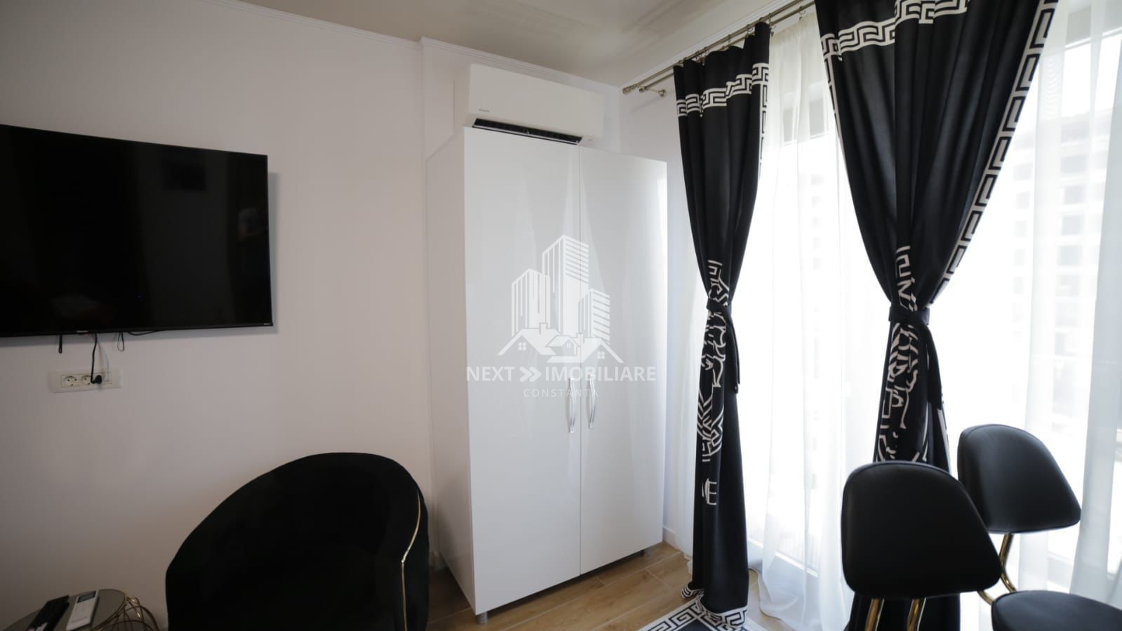 Apartament prima linie la mare, et.3 mobilat si utilat - Poză 8