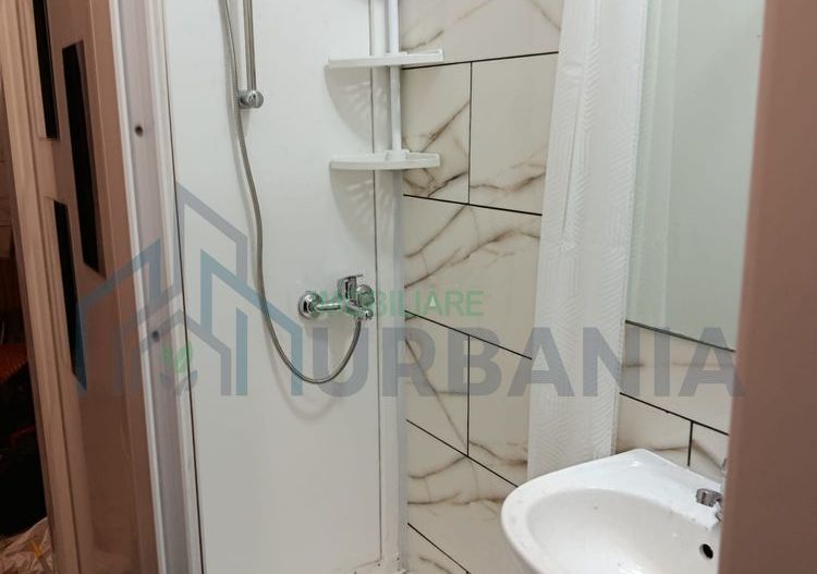 Camera de cămin cu baie - Poză 7