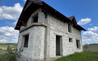 Vânzare, casă 4 camere,  satul Străisteni, com. Băcioi - Poză 4