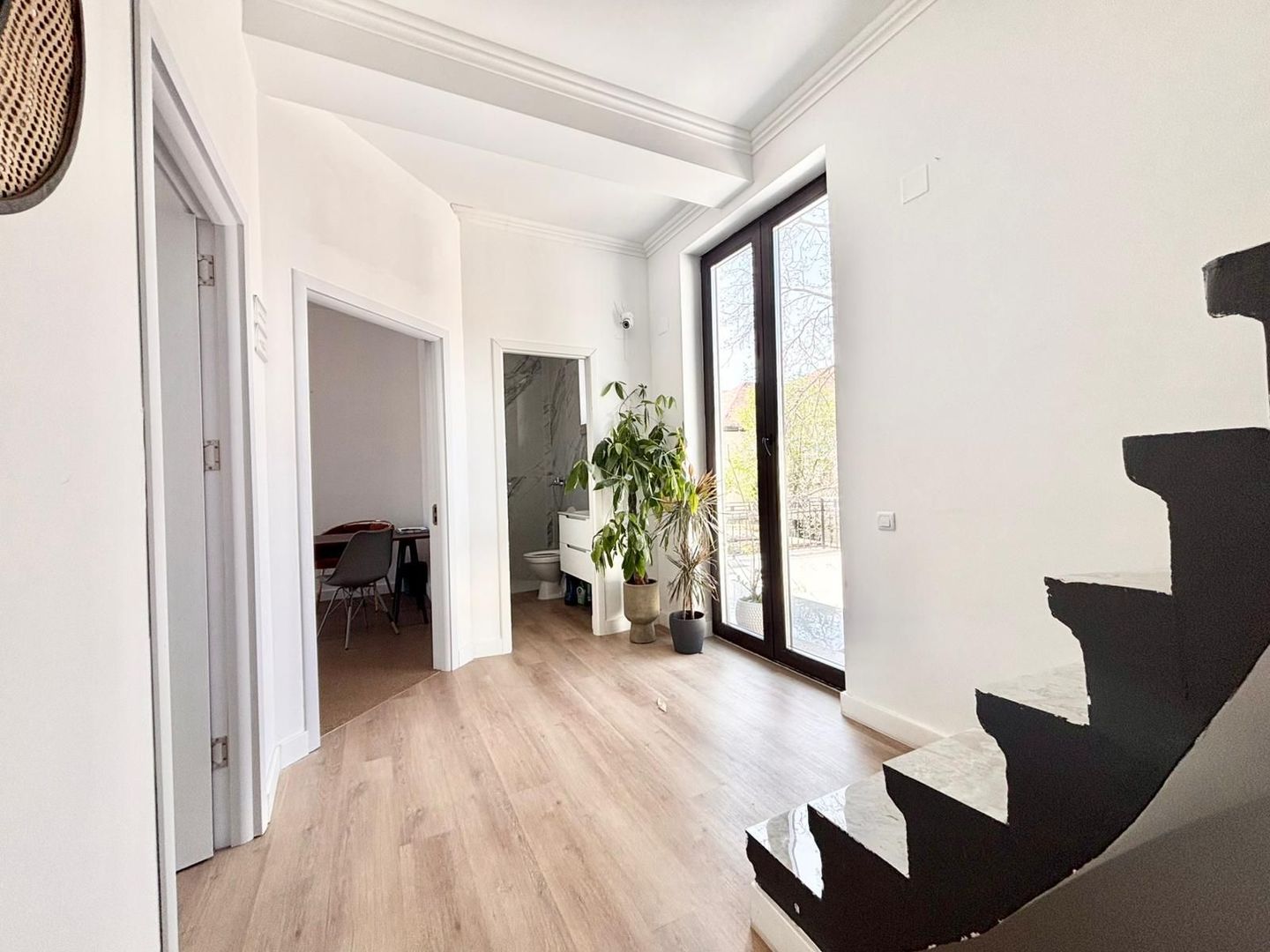 Ocazie unica - inchiriere vila zona Capitale - Poză 2