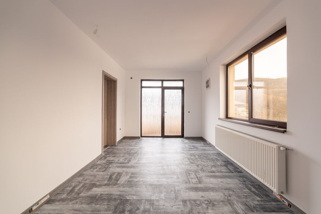 Casă spațioasă P+1+M – Izvorani, Ștefănești | Ideală pentru 2 familii! - Poză 15