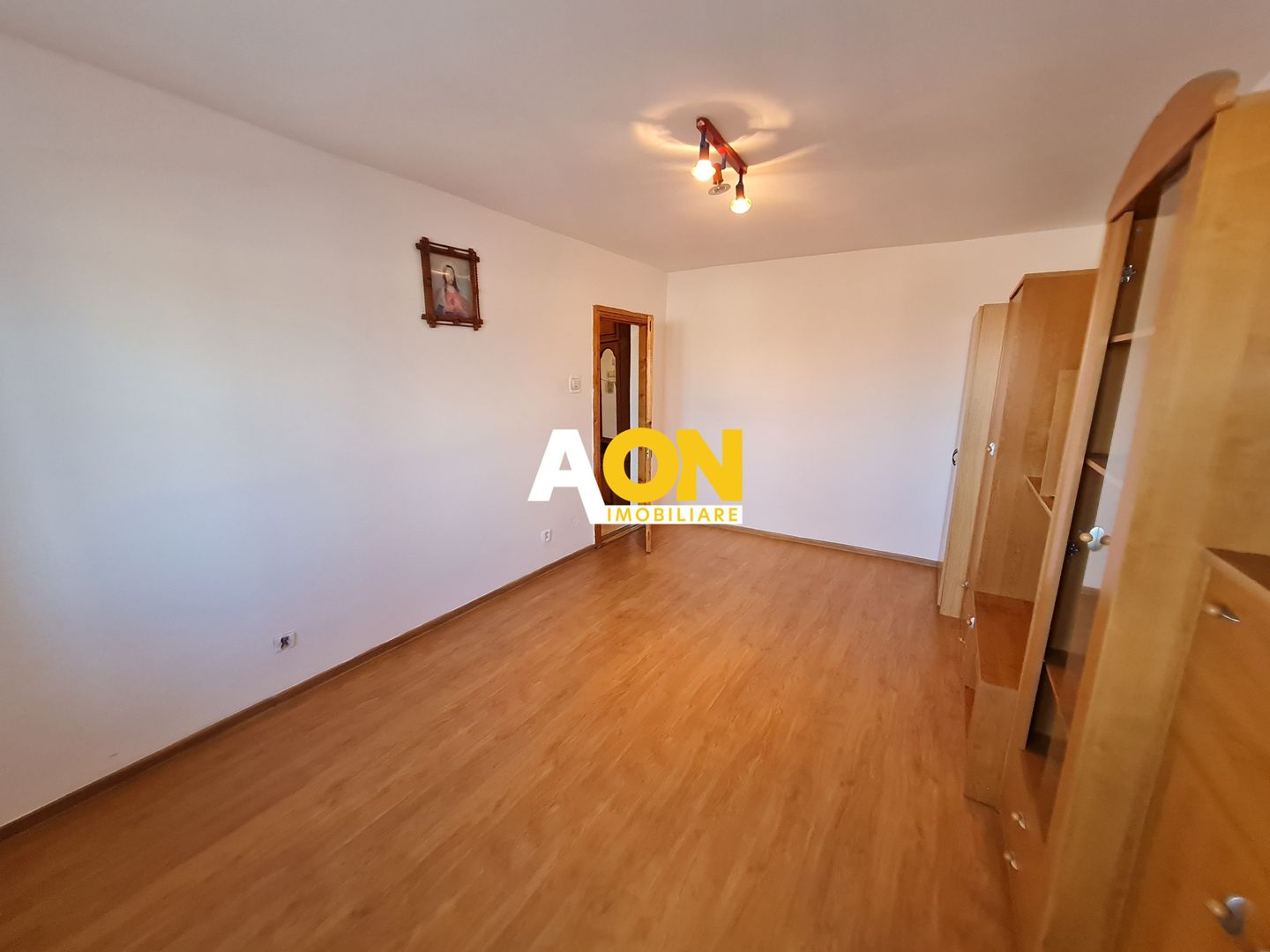 Apartament 2 camere, Decomandat, Et 3, 45 mp, Zona Tolstoi - Poză 2