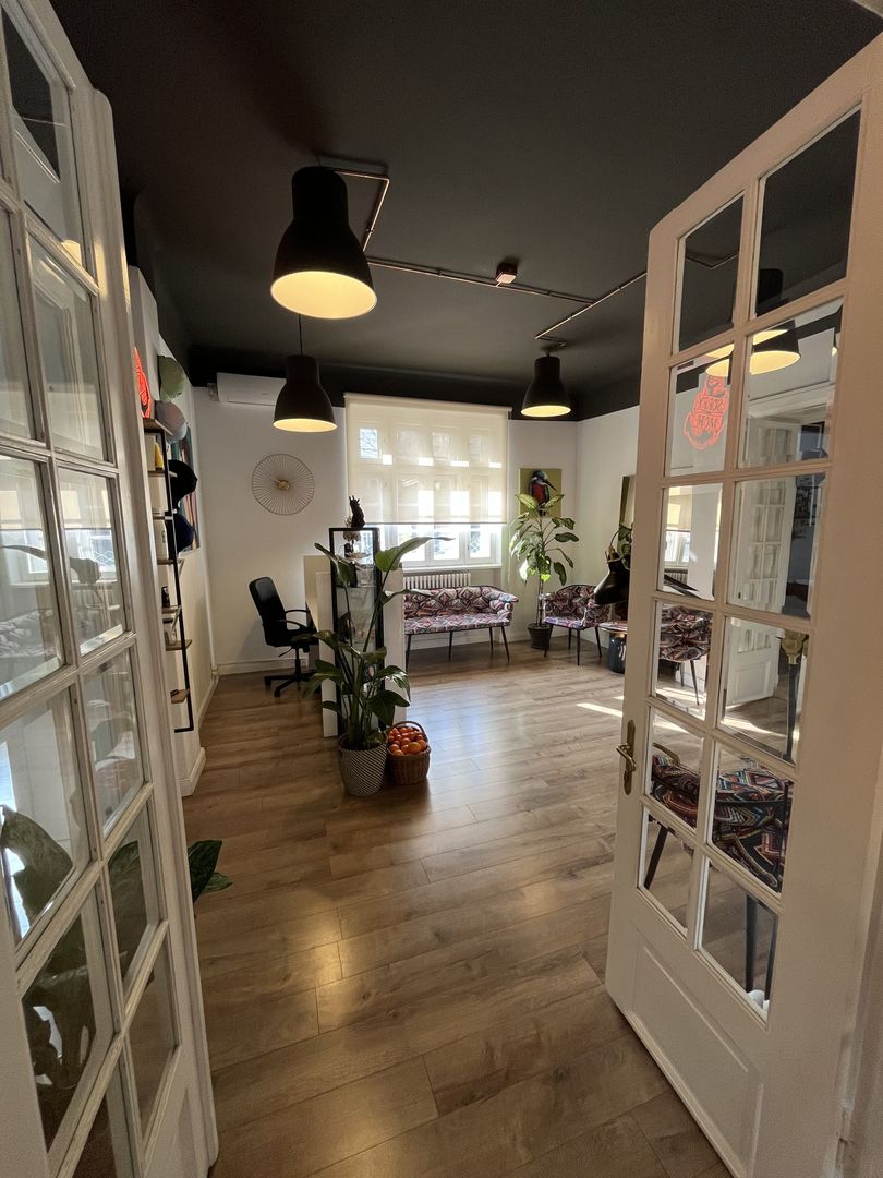 De vanzare Spatiu Birou/Apartament zona Romana Intrare Separata sect 1 - Poză 6