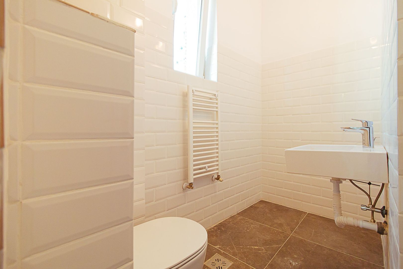 Exclusivitate - Zona Tribunalului , Sf. Constantin, spațiu stradal - Poză 9