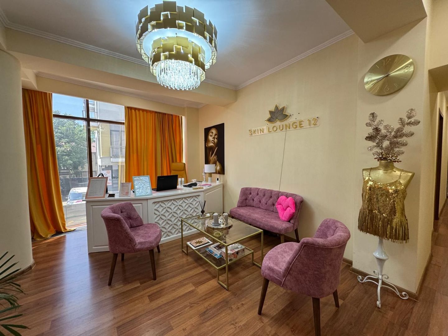 Apartament spatios etaj 1 I pretabil locuinta sau activitate profesion - Poză 12