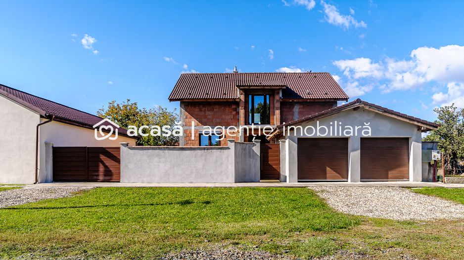 Casa noua 5 camere, la rosu, în Sofronea comision 0 la cumpărare - Poză 1