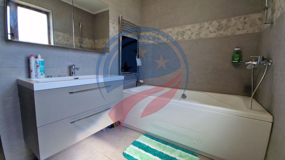 CASA P +E  5 camere -Cosoveni - Poză 11
