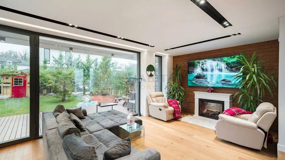 Vila care redefinește confortul – Design modern, vedere spre pădure Amber Garden - Poză 2