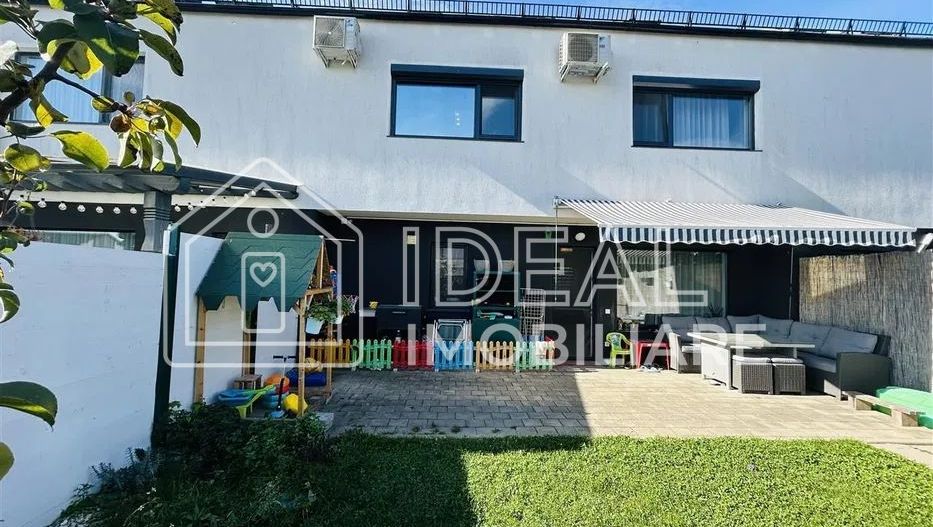 Triplex cu 5 camere complet mobilat si utilat, in SELIMBAR - Poză 1