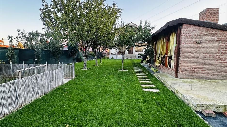 Casa 5 dormitoare 3 bai Oradea - Poză 12