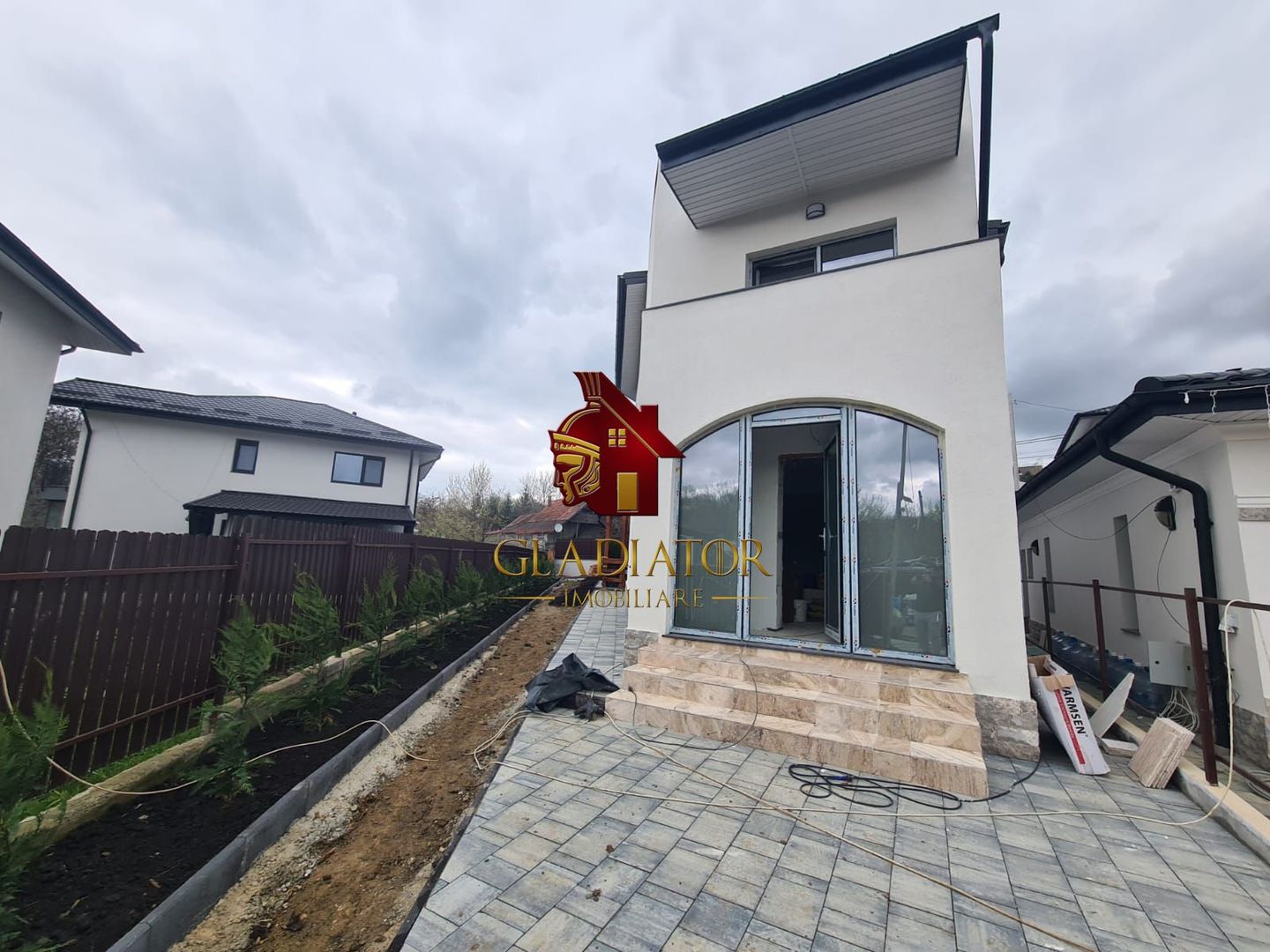 Vila de inchiriat la Sos Barnova mobilata utilata in curs de amenajare - Poză 3