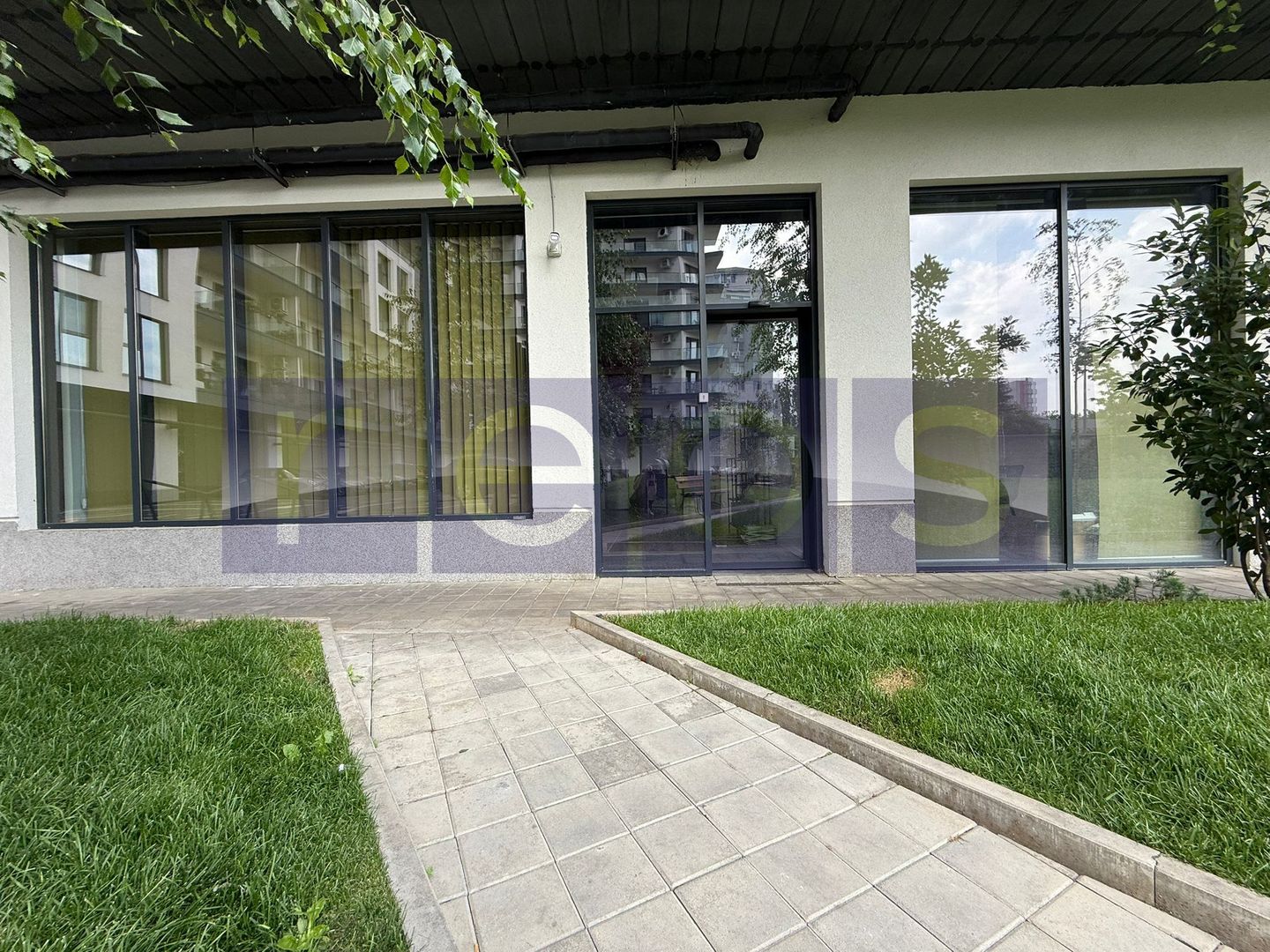 SPAȚIU COMERCIAL DE ÎNCHIRIAT 90,5 MP | ZONA LOCUITĂ INTENS | VULCAN RESIDENCE - Poză 6