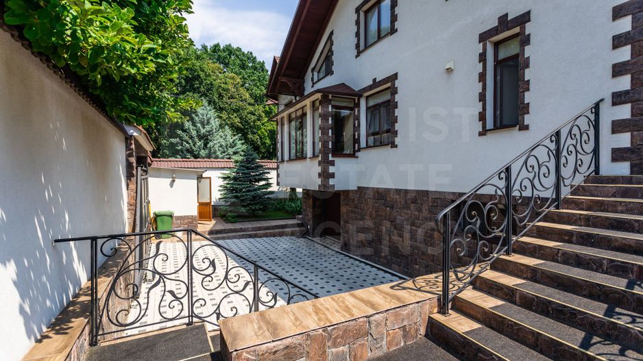 Vânzare, casă, 3 nivele, strada Angela Păduraru, Buiucani - Poză 3