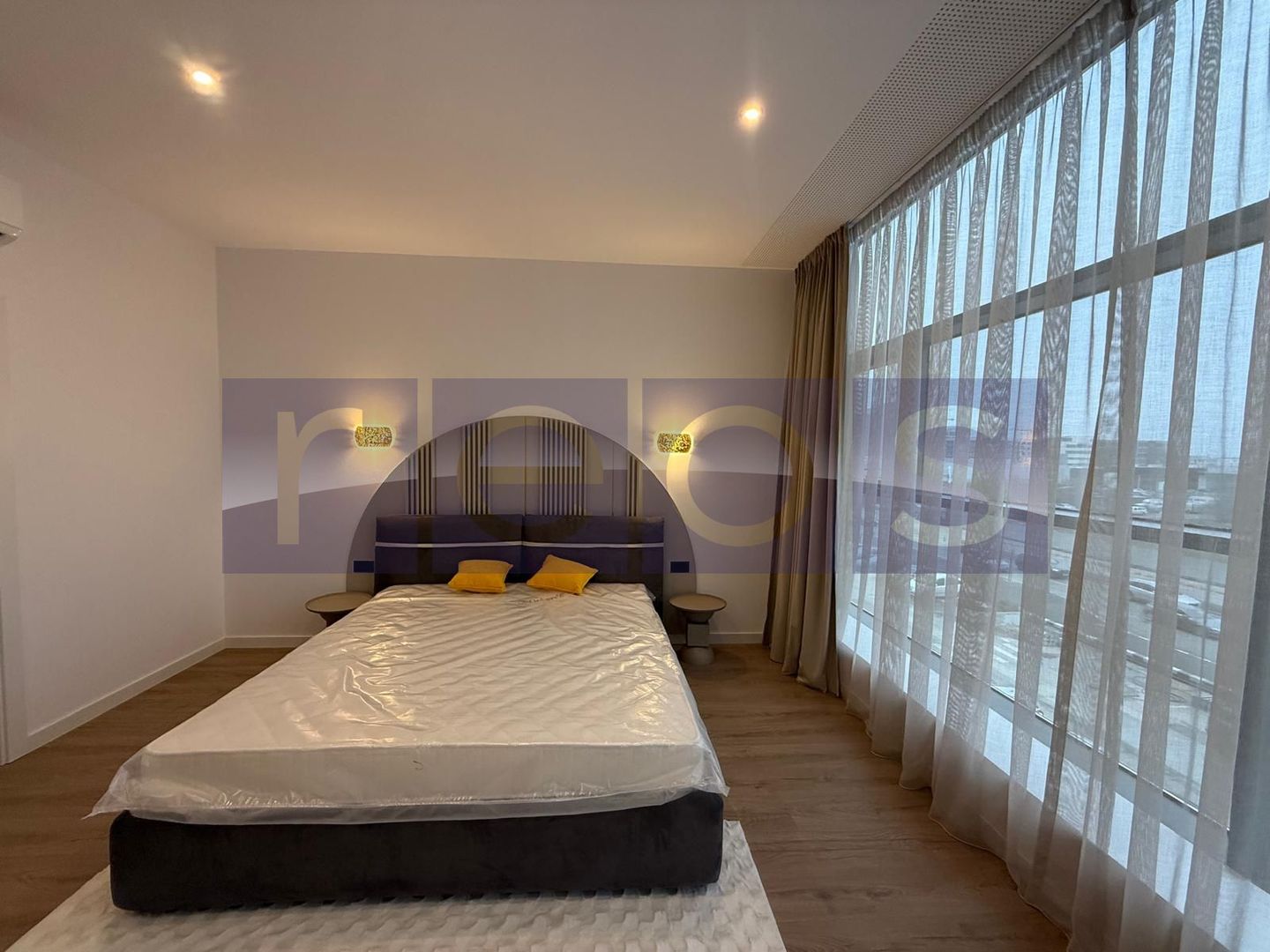 INCHIRIERE 4 CAMERE | ONE NORTH LOFT | MOBILAT SI UTILAT LUX | LOC PARCARE | - Poză 17