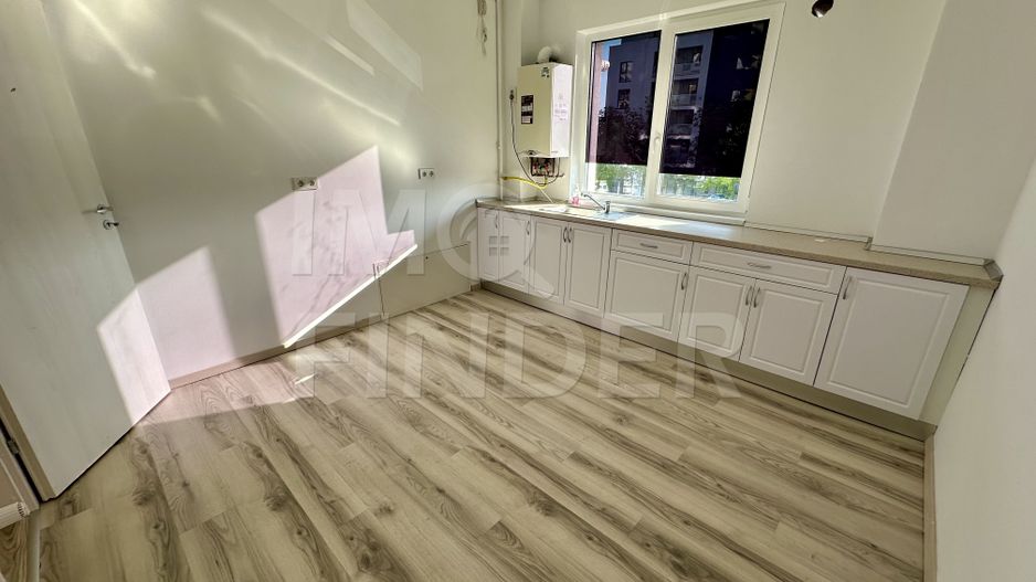 Vanzare apartament 4 camere, Europa, 116 mp ultrafinisat, imobil nou - Poză 3