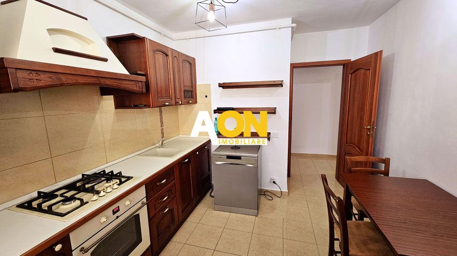Apartament 4 camere, 3 bai, 137 mp utili, cu garaj, Cetate, zona Piata - Poză 8