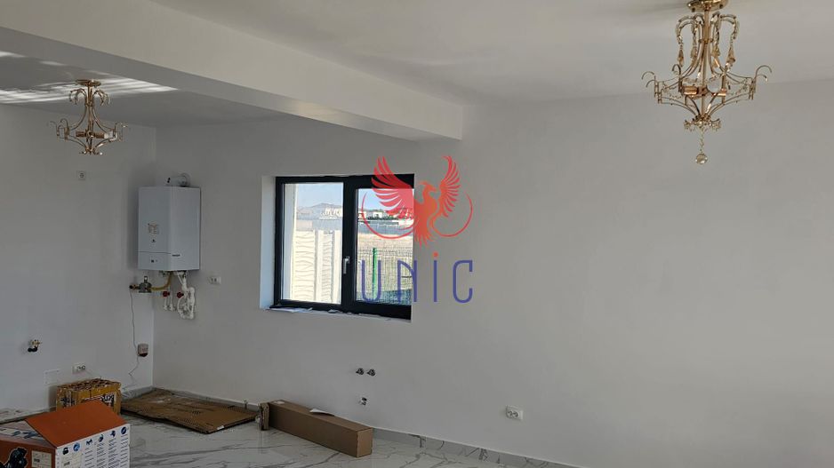 Vila 5 camere, zona rezidentiala . - Poză 17