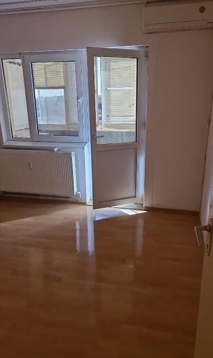 APARTAMENT APROAPE DE METROU | PACII - Poză 1