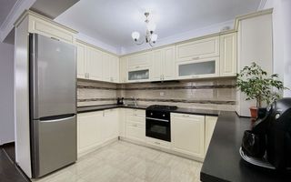 Apartament 3 camere, 2 balcoane, etaj intermediar, parcare. - Poză 2