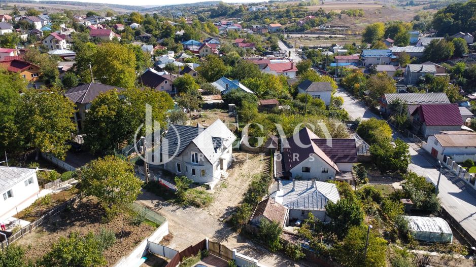 PREȚ REDUS!!! Vilă de vânzare, str. Porumbelului nr. 22, Botoșani - Poză 7